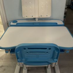 Kids Adjustable Desk