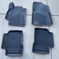 2025 Elantra All-Weather Floor Mats [Basically New-Barely Used]
