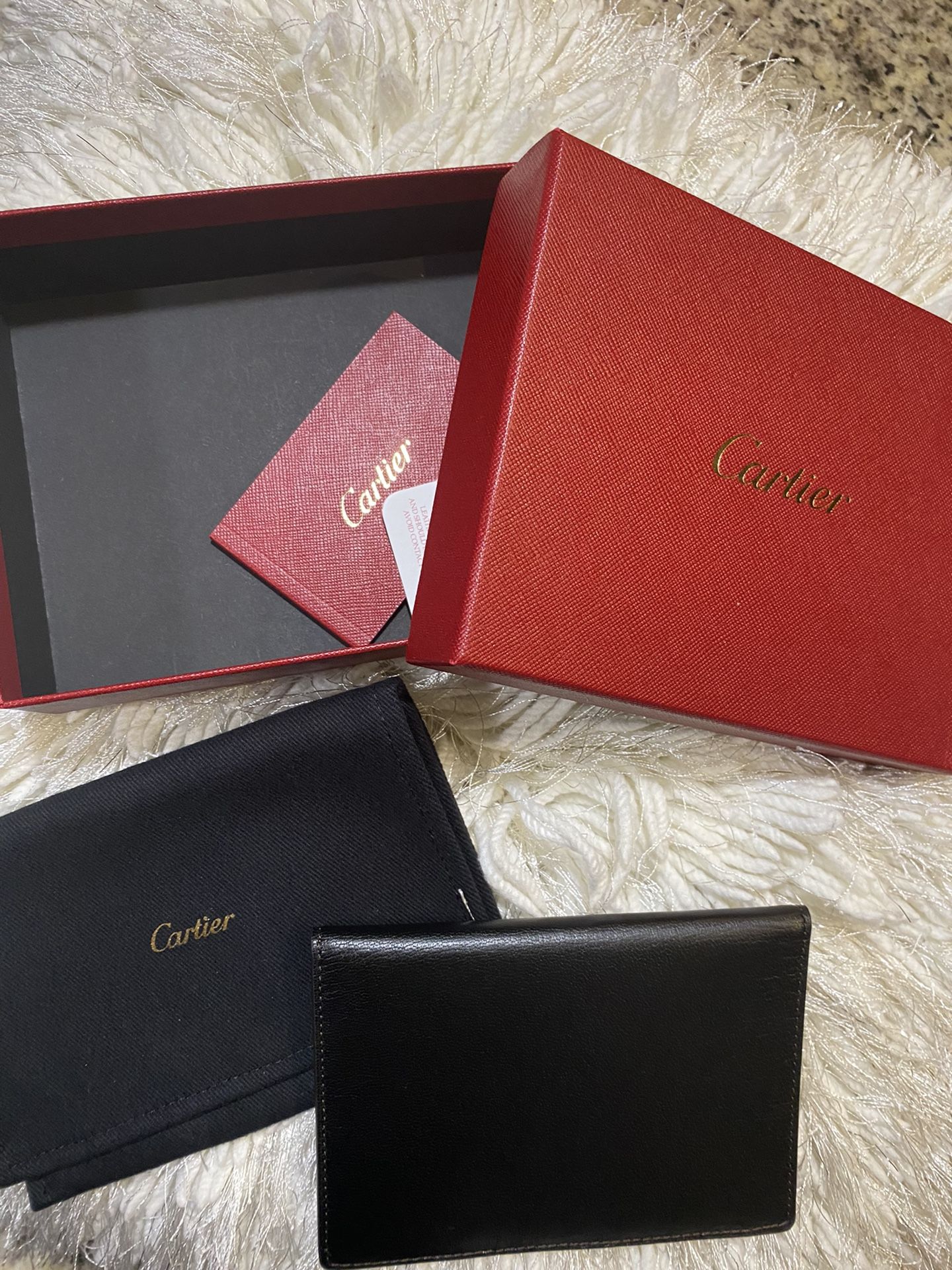 Passport /card Holder Cartier Leather (new In Box) - Jewelry