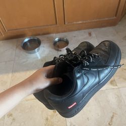 LIMITED EDITION-Supreme Air Force 1 Good Condition 