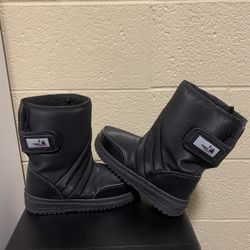 Snow Boots 