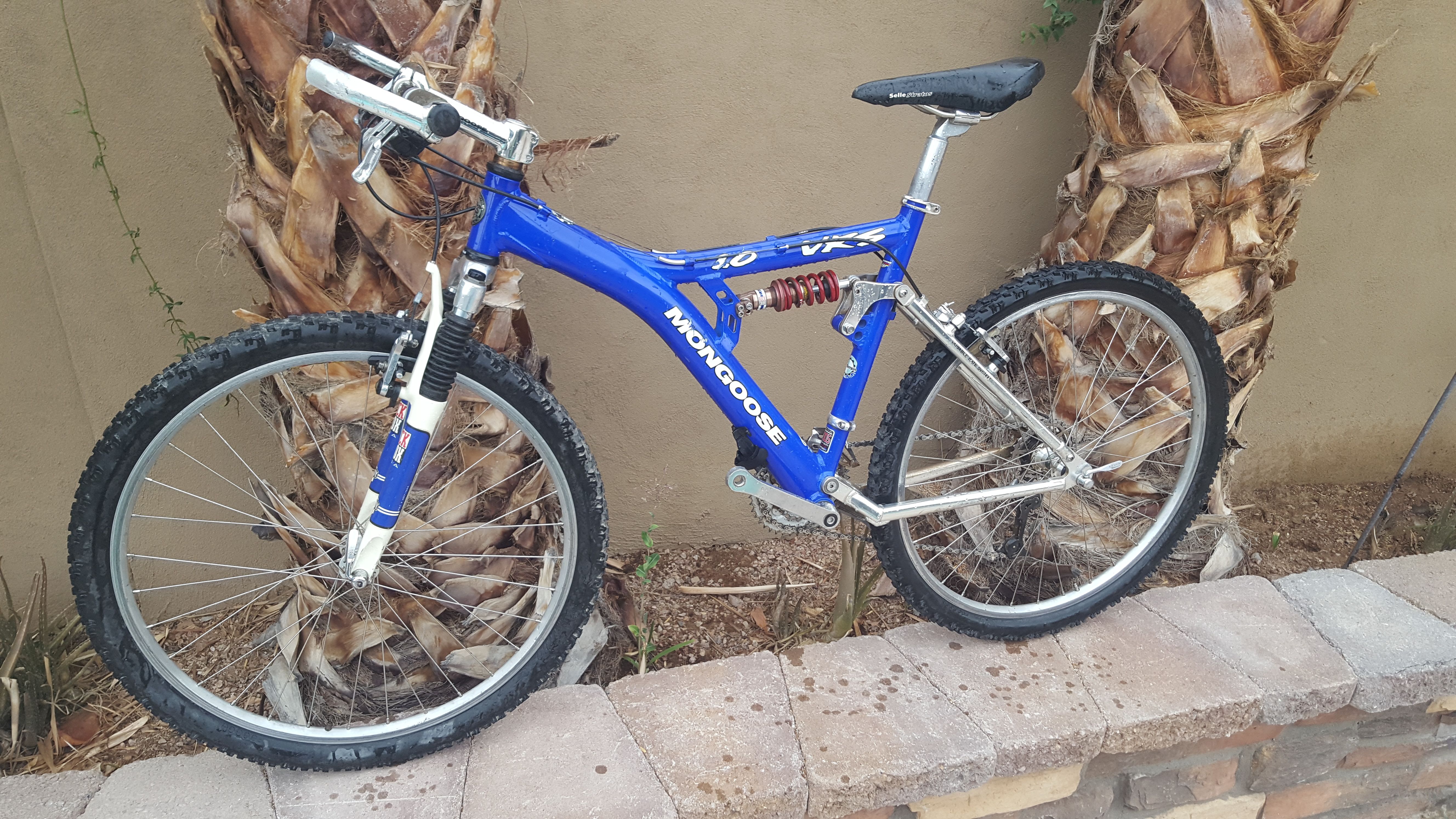 Mongoose VRS 1.0 Full Suspension Mountain Bike for Sale in Mesa 