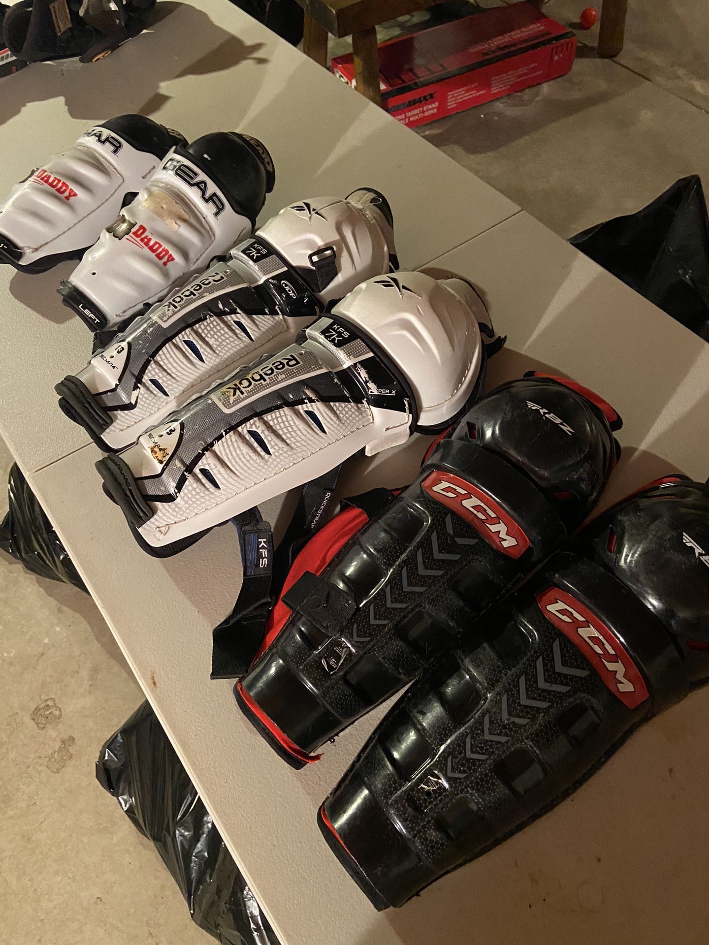 Junior Boys Hockey Shun Guards 