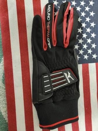 MIZUNO THERMA GRIP GOLF GLOVE MINT
