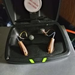 Starkey And Muse Hearing Aids 12400