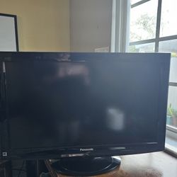 Panasonic LCD HDTV, TV