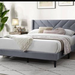 Queen Size Platform beds with Orthopedic Mattress