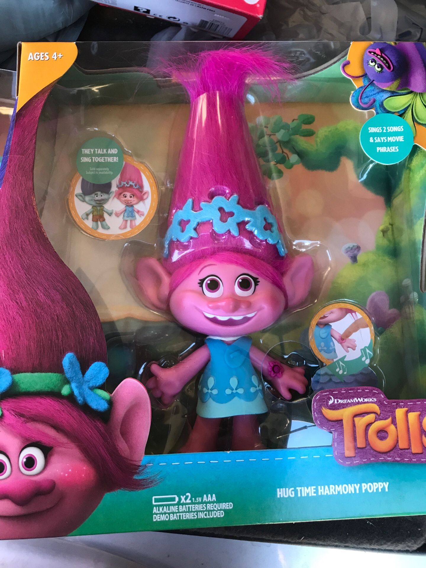 Brand new Singing trolls