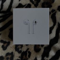 AirPods Gen 2