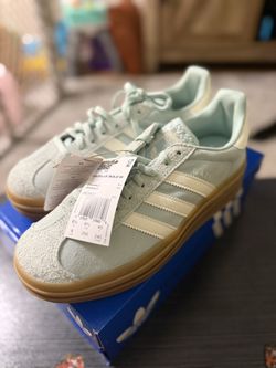 Women’s Adidas Gazelle Bold