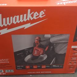 Milwaukee 2572B-21 M12 12V Airsnake Drain Cleaning Air Gun Kit w/ Attachments