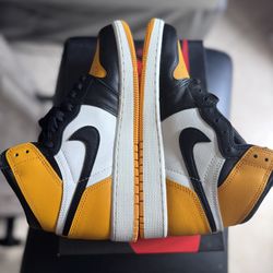 Nike Air Jordan Retro 1 High Yellow Taxi 