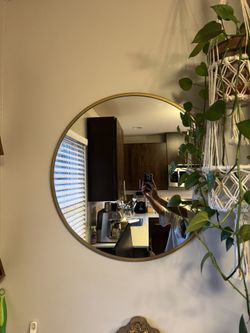 Gold Circle Mirror