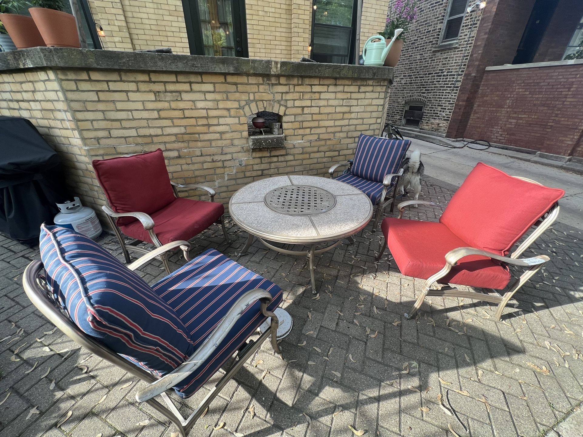 4 Chairs With Cushions  