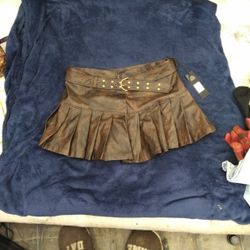 NWT! Women's SzXL Brn Faux Leather Pleaded Skirt