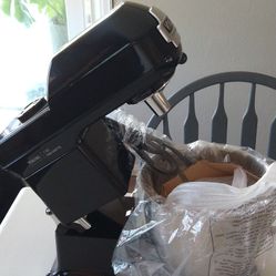 Viking Professional 7 Quart 1000 Watt Stand Mixer