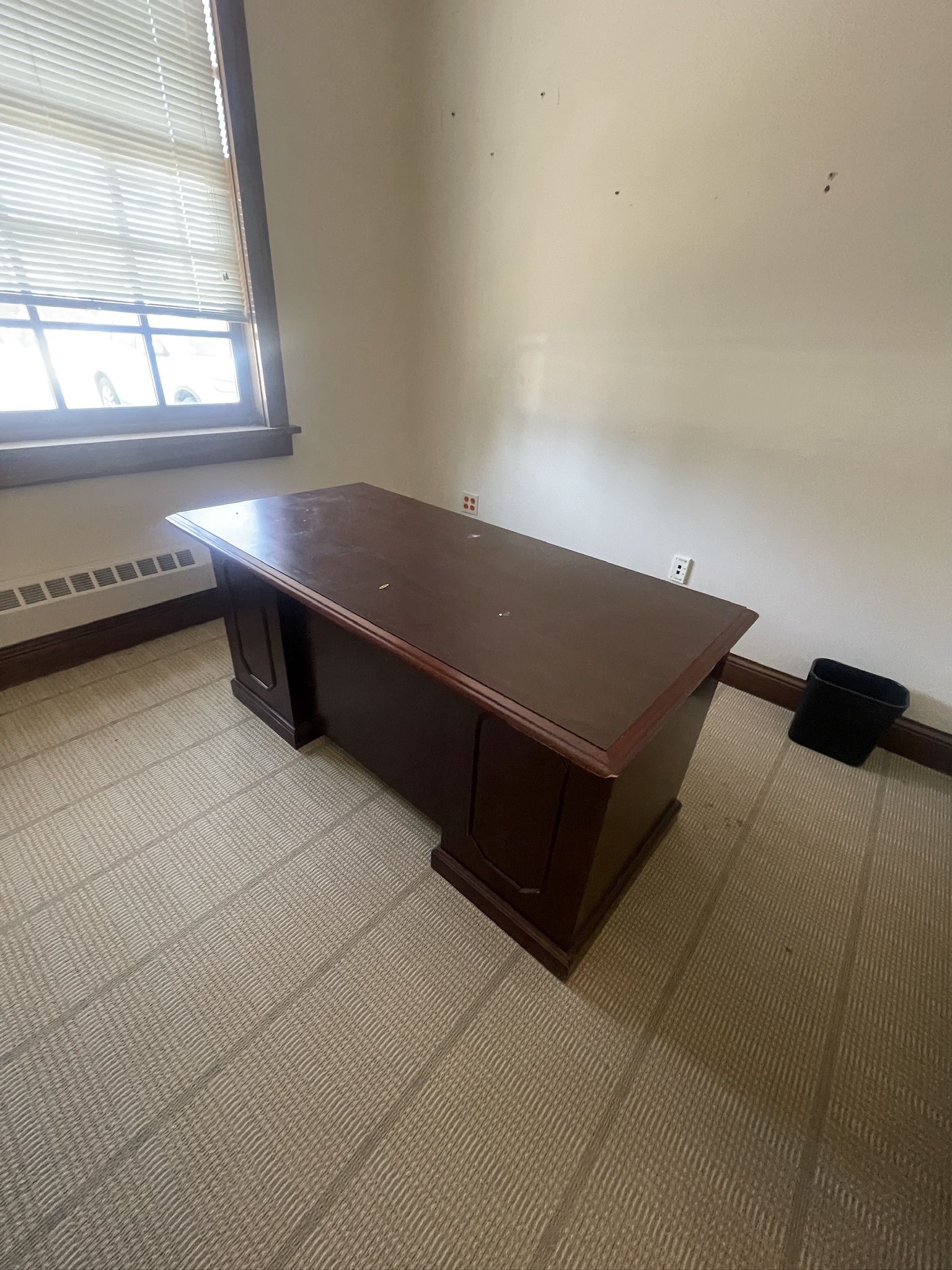 Desk Available for Free