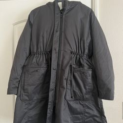 ✨ Torrid 3-in-1 Parka – Brand New! Size 0 Plus ✨ Black & Pink | Pickup Only Price: $75