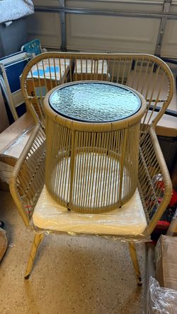 Barton bestro chair with table 6