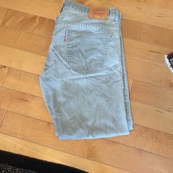 Levis 569
