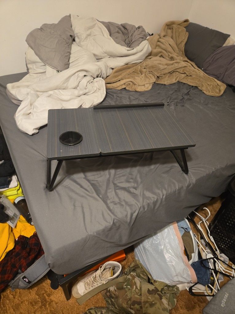 Foldable Bed Desk