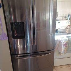 Samsung Refrigerator 