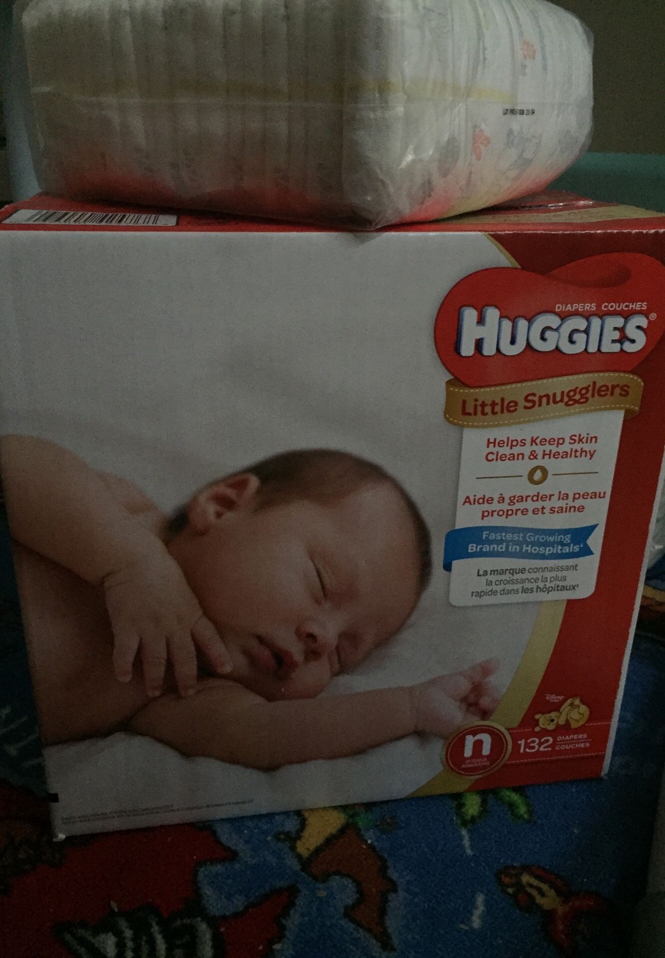 HUGGIES DIAPERS newborn (132Count)