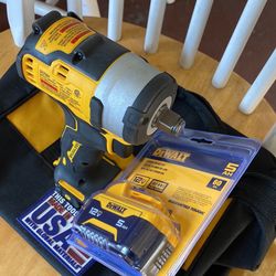 Dewalt 1/2”(13mm) Impact Wrench XTremeSub-Compact 12V/Series Battery 12v 5AH