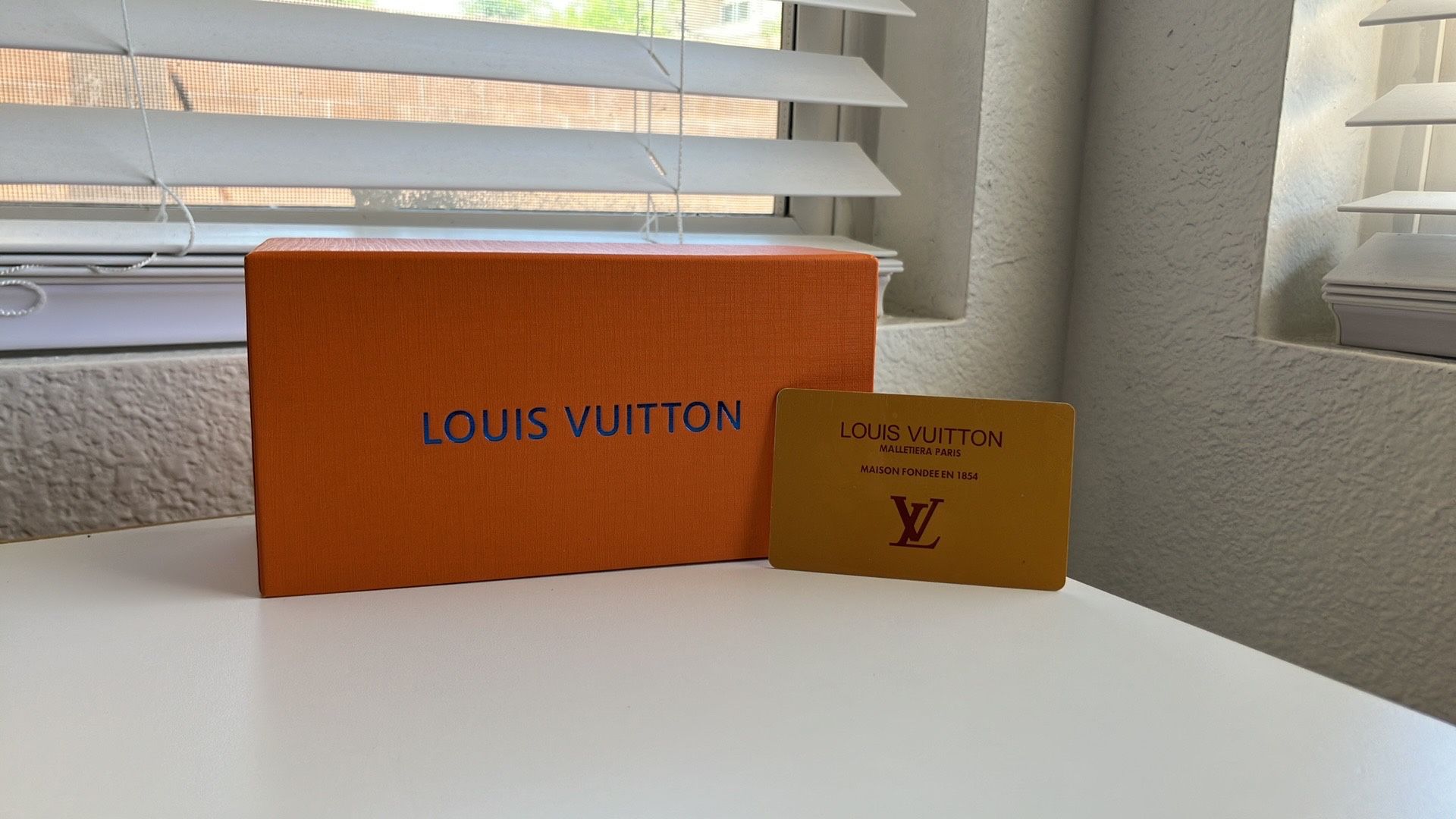 Louis Vuitton Sun Glasses