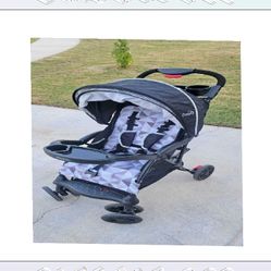 Kids' Stroller Secure and Chic for Today's Families glass parent