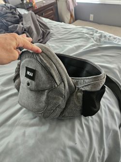 Baby hip carrier