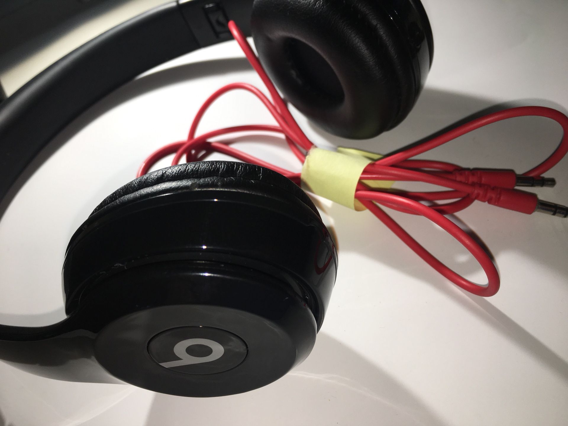 Beats studio 3 wireless headphones (BLACK)
