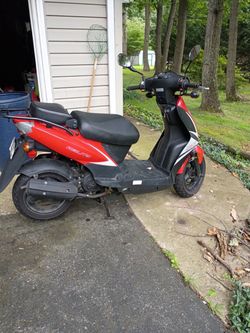 Kymco Agility 50 Gas Scooter 2026