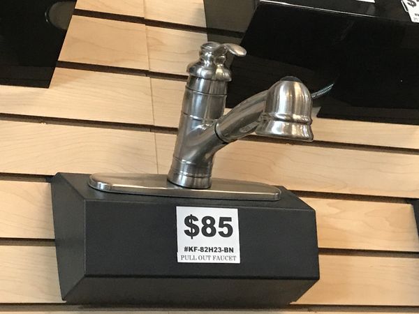 Single Handle Pull Out Kitchen Faucet In Brushed Nickel For Sale