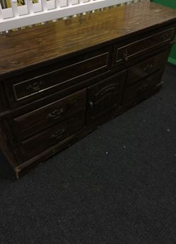 Dresser
