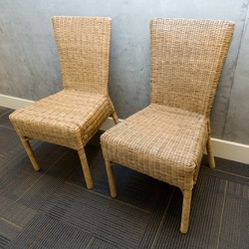 Pair of wicker chairs

