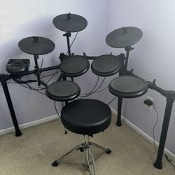 Alesis Nitro Drums Set