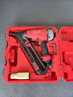 Milwaukee Framing Nailer with Case
