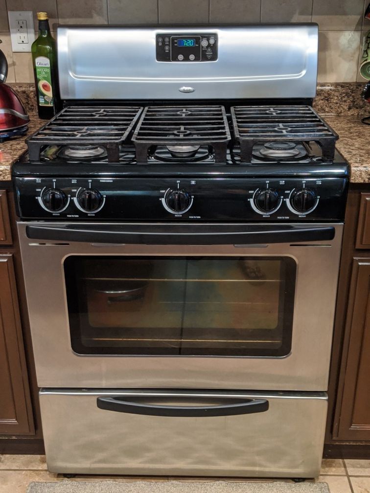 Whirlpool Gas Stove for Sale in El Paso, TX OfferUp