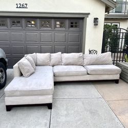 Bauhaus Plush Cream Sectional - FREE LOCAL DELIVERY 
