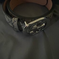 gucci belt with box 
