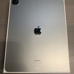 iPad Pro 12.9-inch (6th Generation)