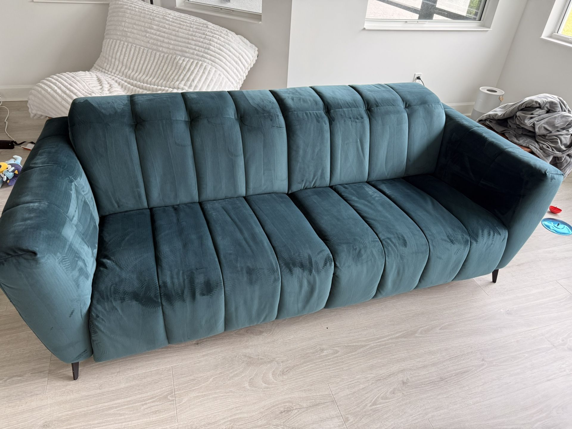 Belden Place Motorized Recliner Couch