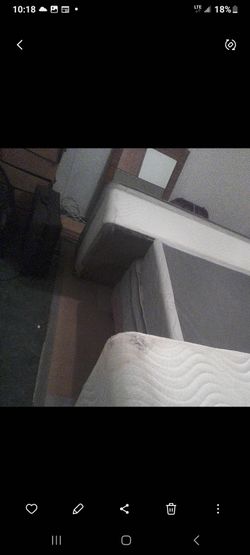Twin Bed N Matress