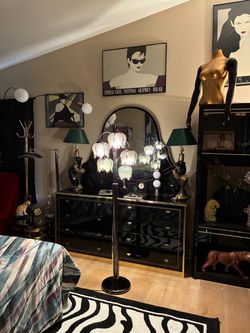 1980s Vintage postmodern Black & chrome lotus flower floor lamp