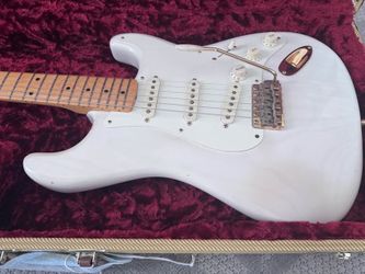 Fender USA Stratocaster limited edition white blonde w/case & C.O.A