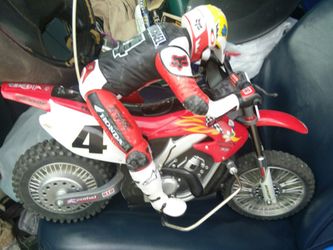 RADIO SHACK R/C HONDA CR250R RICKY CARMICHAEL RC MOTORCYCLE