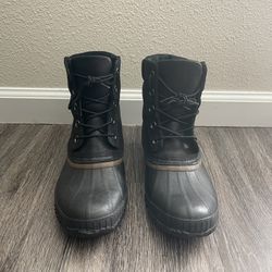 SOREL’s Classic Cheyanne boot, 7.5 men
