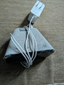 Lenovo smart clock speaker. Google home