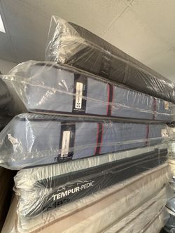 Sealy Posturepedic Queen Mattresses